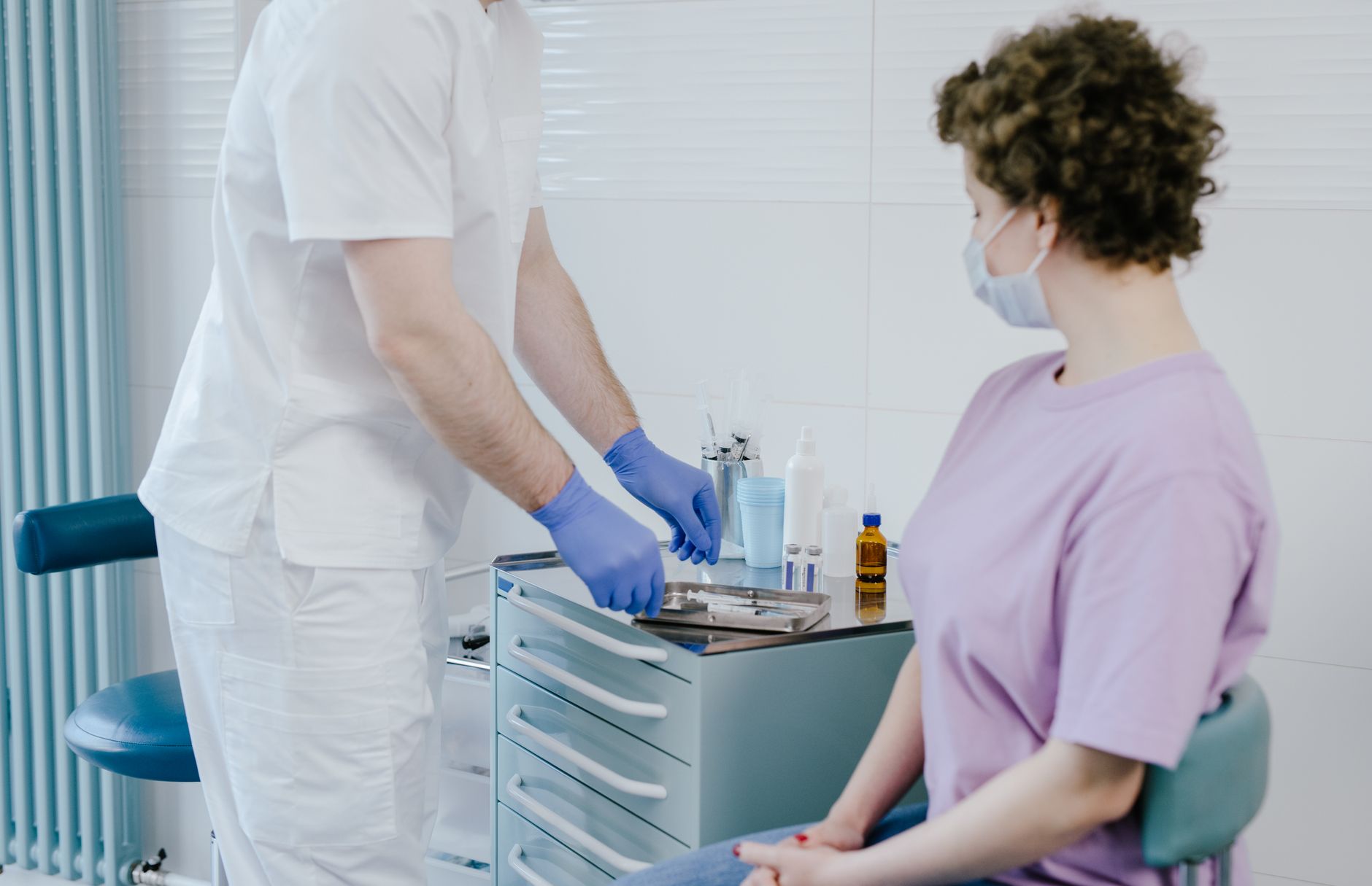 Jak wybrać bezpieczną klinikę medycyny estetycznej? Kompletnty przewodnik dla pacjenta